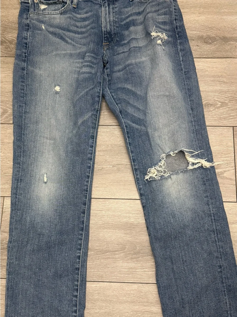 Men’s Lucky Distressed Blue Jeans